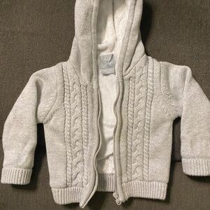 Knit grey sweatshirt